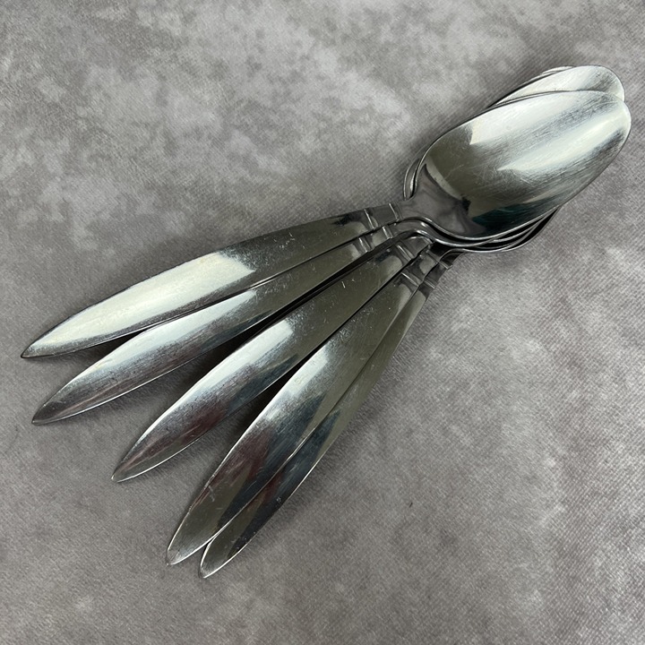 5 Farberware Oval Soup Spoon Diner Stainless Pointed Tip Glossy Set Contemporary