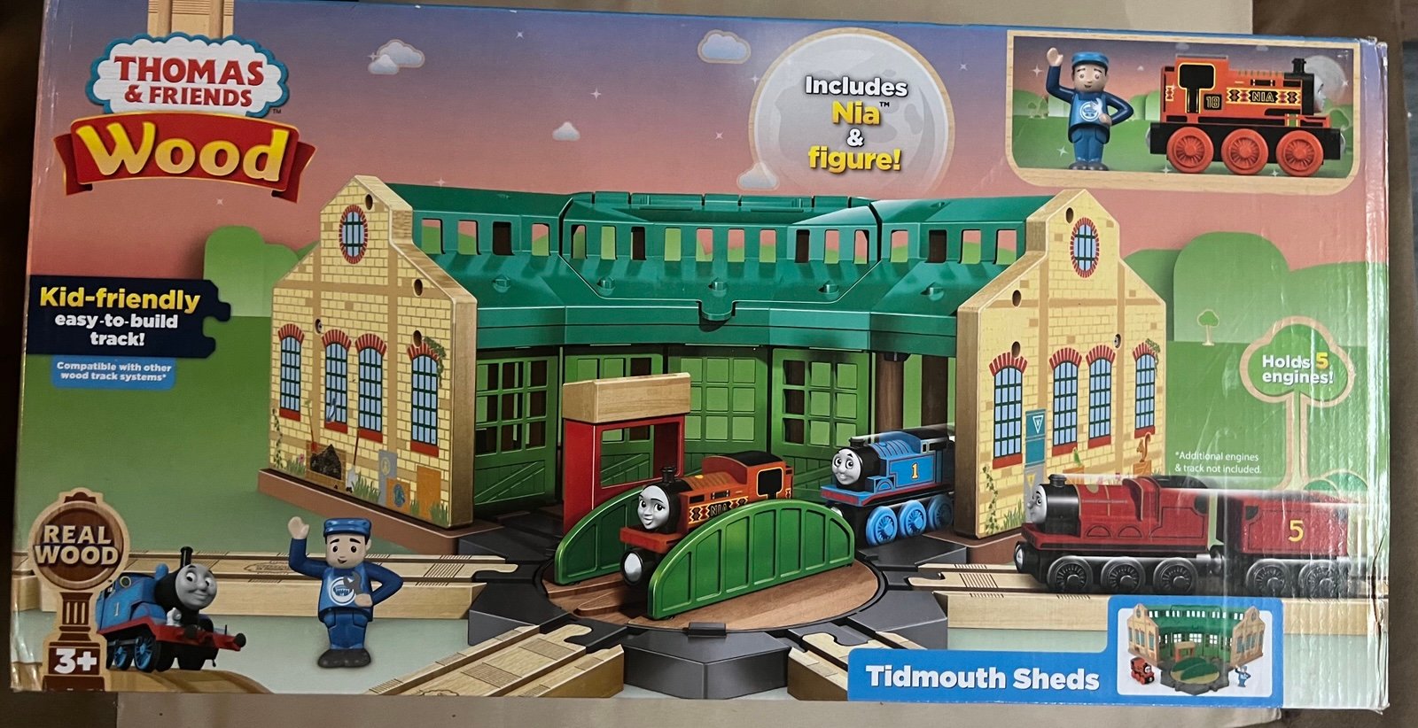 Thomas the Train Thomas and Friends Wood Tidmouth Sheds Playset NIB