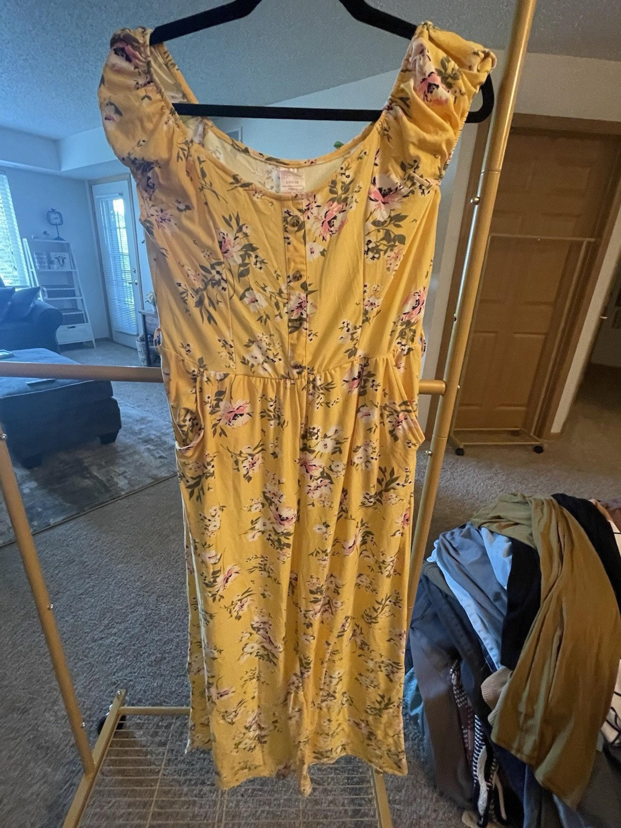 No Boundaries Yellow Floral Romper Pant Jumpsuit Size Large