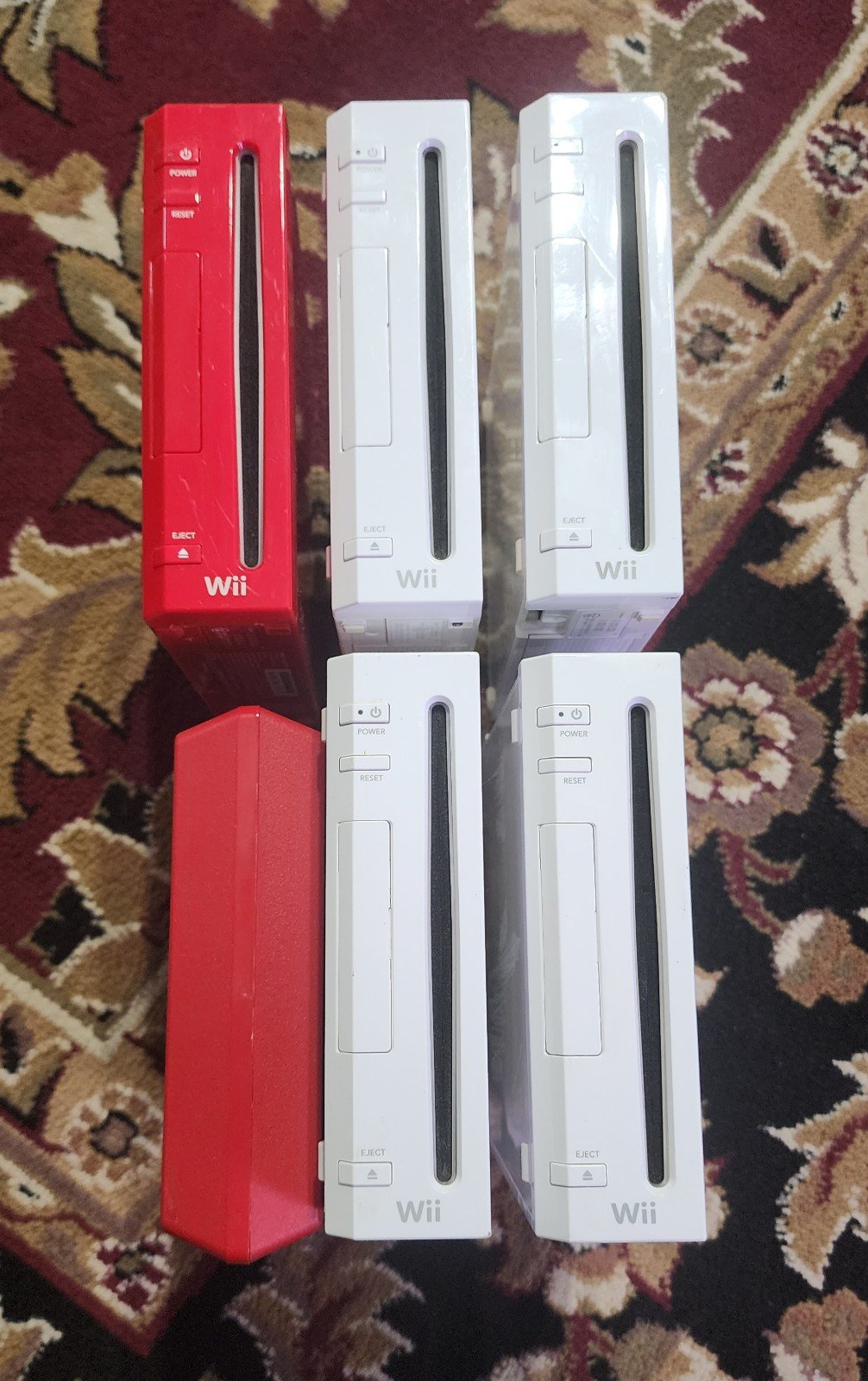 Lot of 6 Nintendo Wii for part or repair as is