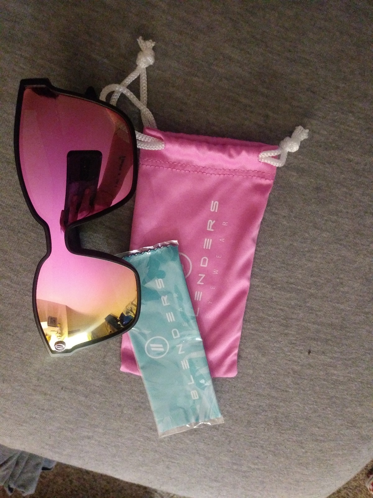 BLENDERS Sunglasses