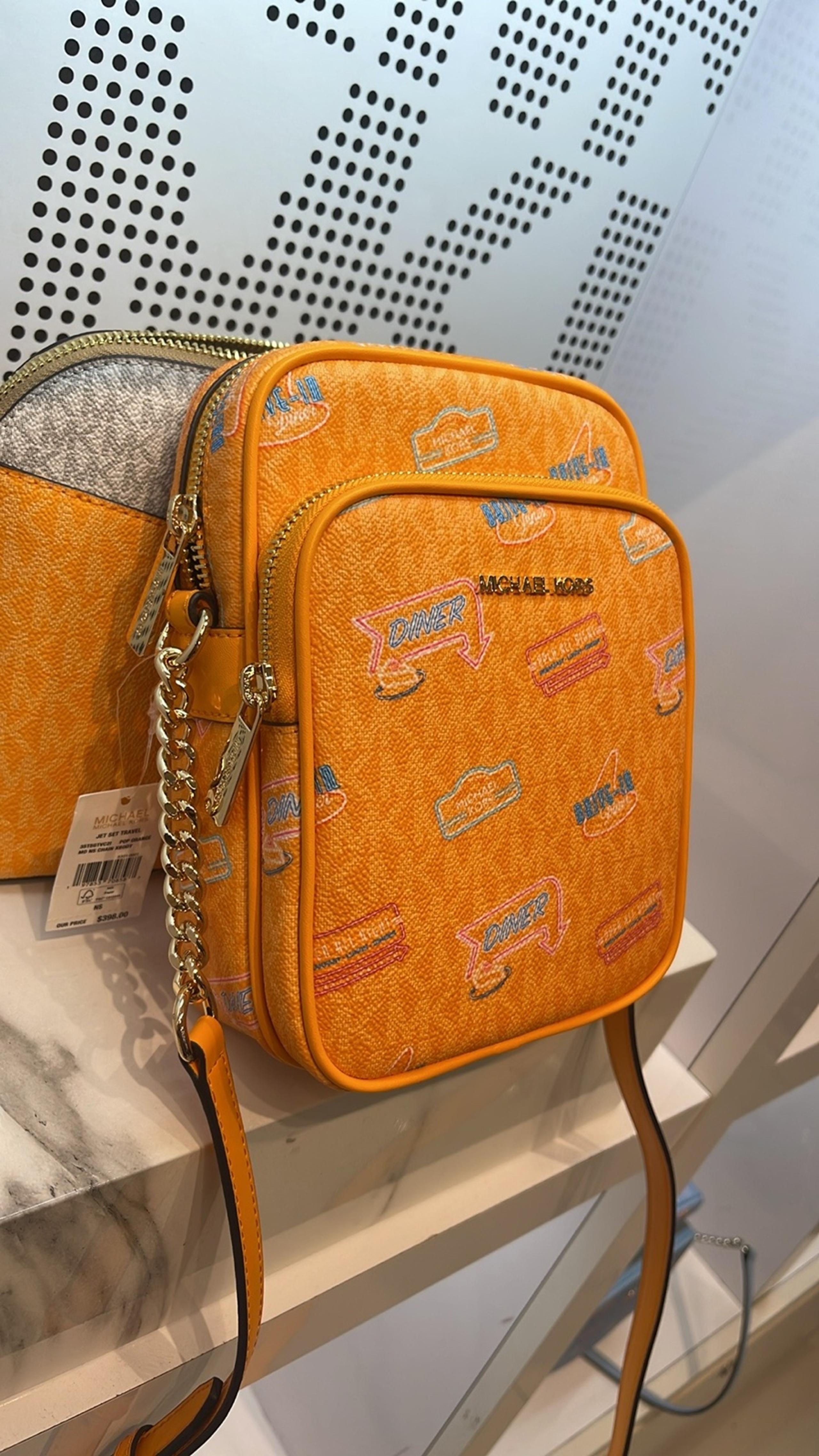 MICHAEL KORS
Jet Set Medium Printed Signature Logo Crossbody NS CHAIN XBODY Bag