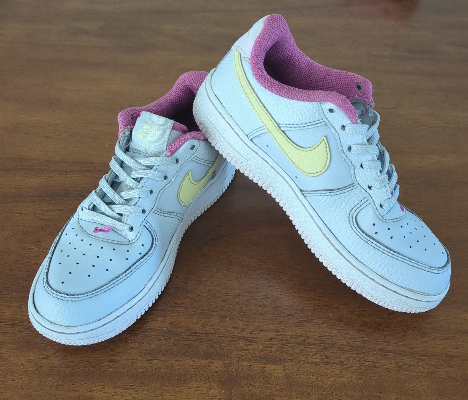 Nike Air Force 1 GS trainers kids 2Y