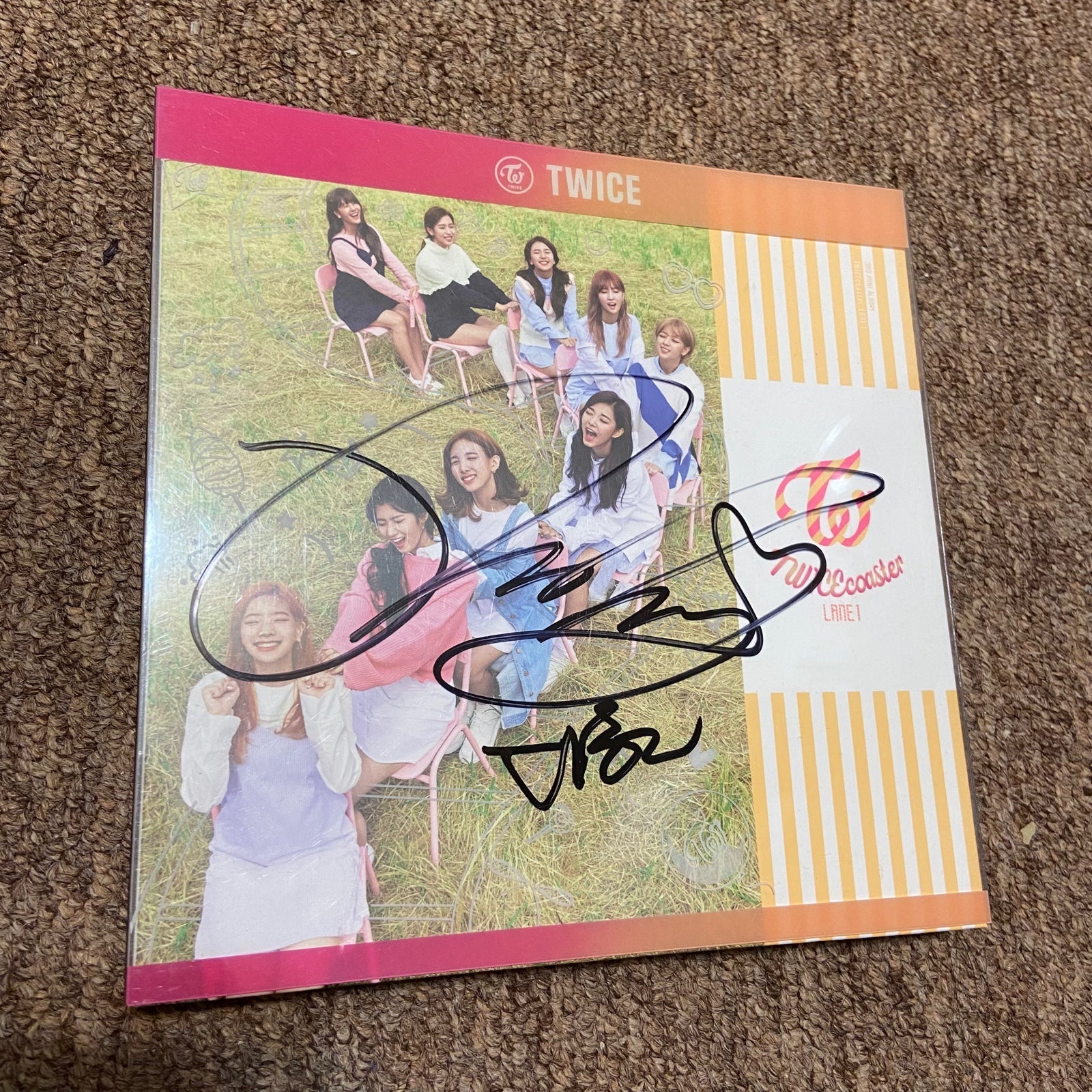 Twicecoaster Dahyun signed album