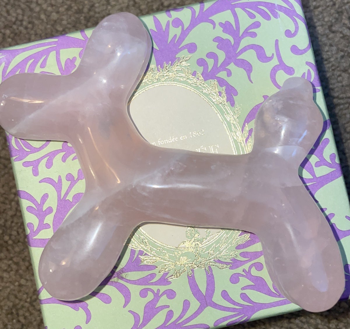 Gemmy rose quartz balloon dog