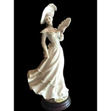 Giuseppe Armani Figurine Vanessa 0347F Statue Capodimonte Florence Italy Luxury