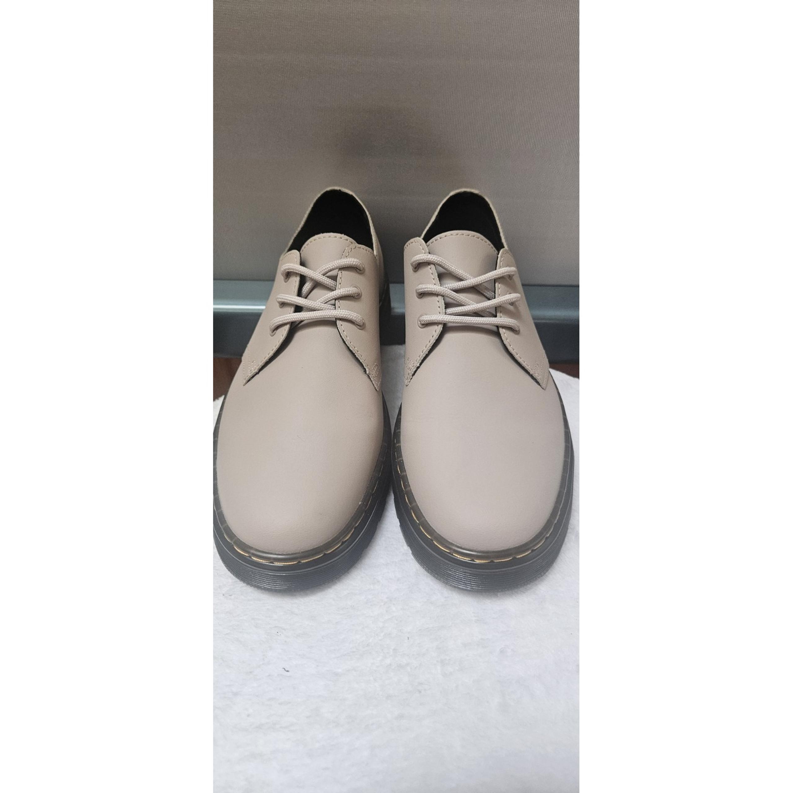 Dr. Martens Zavala Lo Women's 9 Oxford Shoe Low Taupe Lace Up Loafers