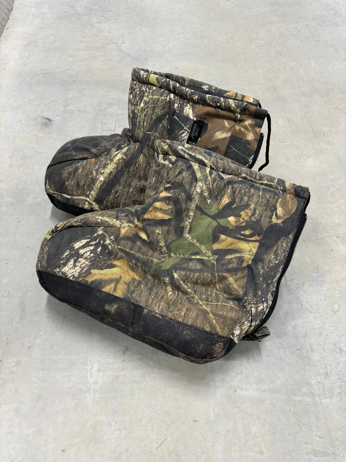 Icebreaker Camo Boot Blanket Covers Medium Mossy Oak Hunting Ice Fishing