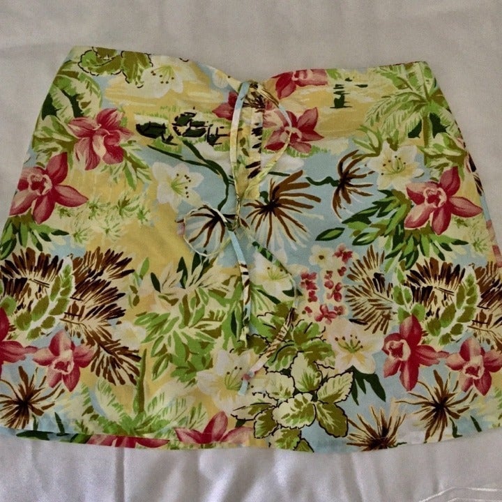 Charlotte Russe Women’s Yellow Size Large