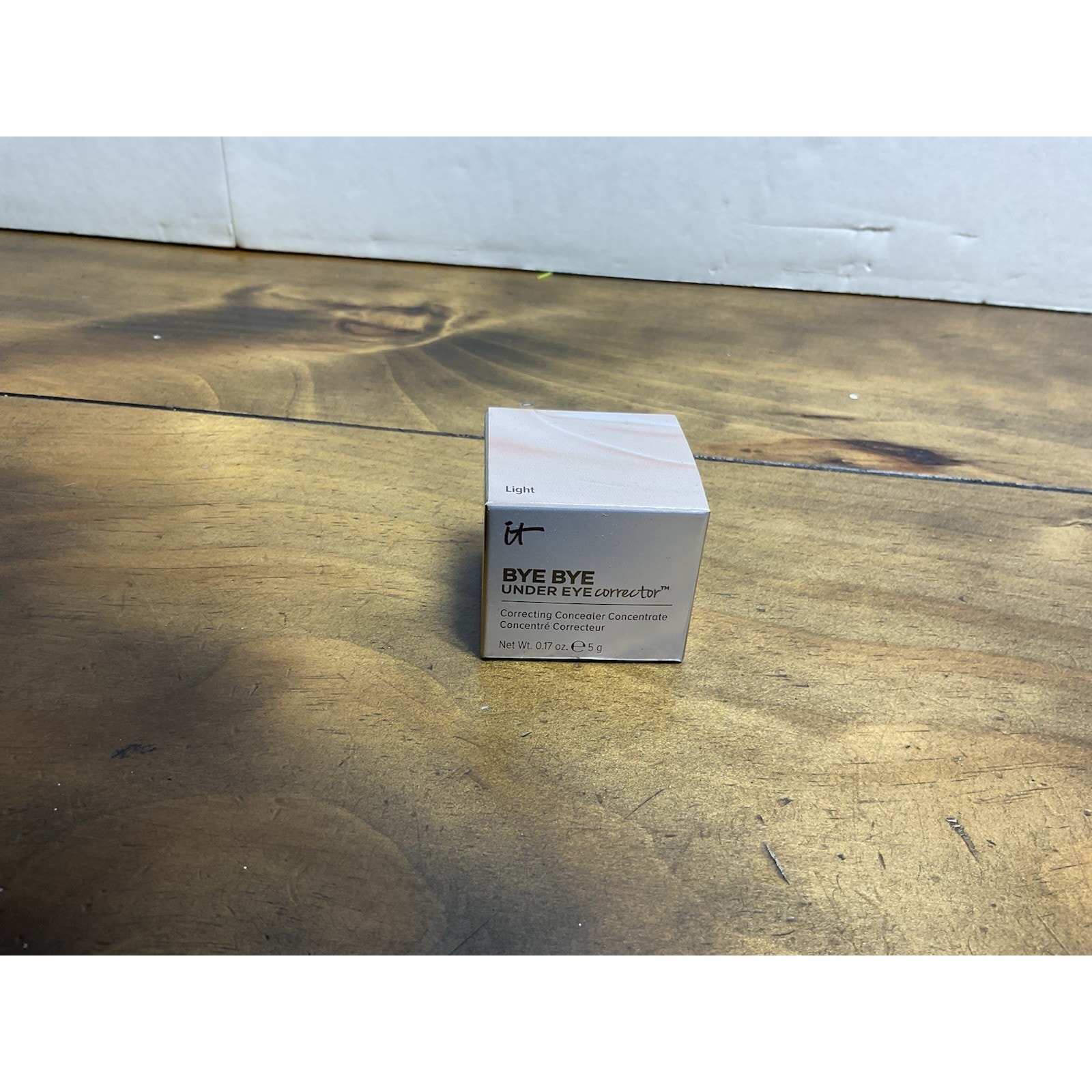 IT Cosmetics Bye Bye Under Eye Corrector Cream .17 oz LIGHT in original pkg