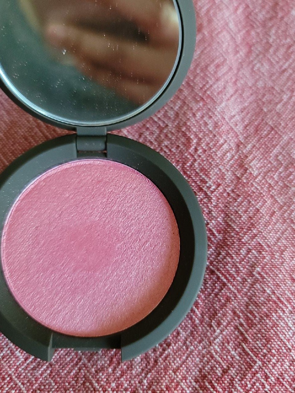 Becca Luminous Blush Camelia
