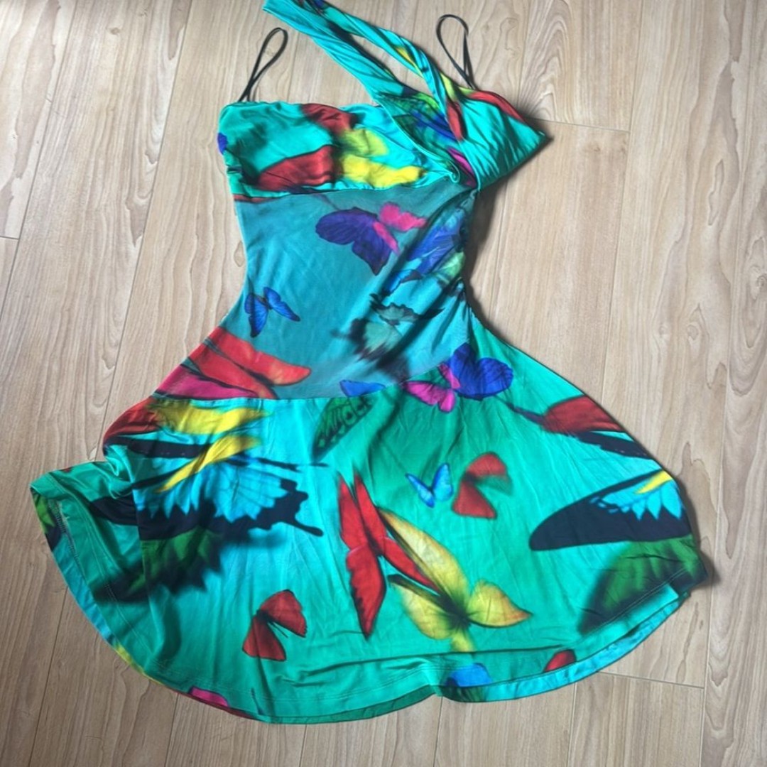 Mirae Sisley Mini Dress in Vert