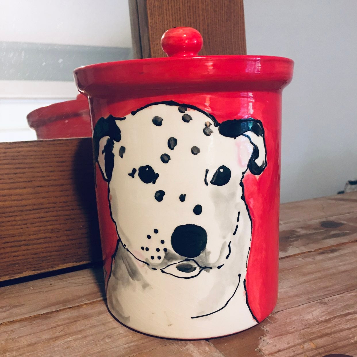 Canister