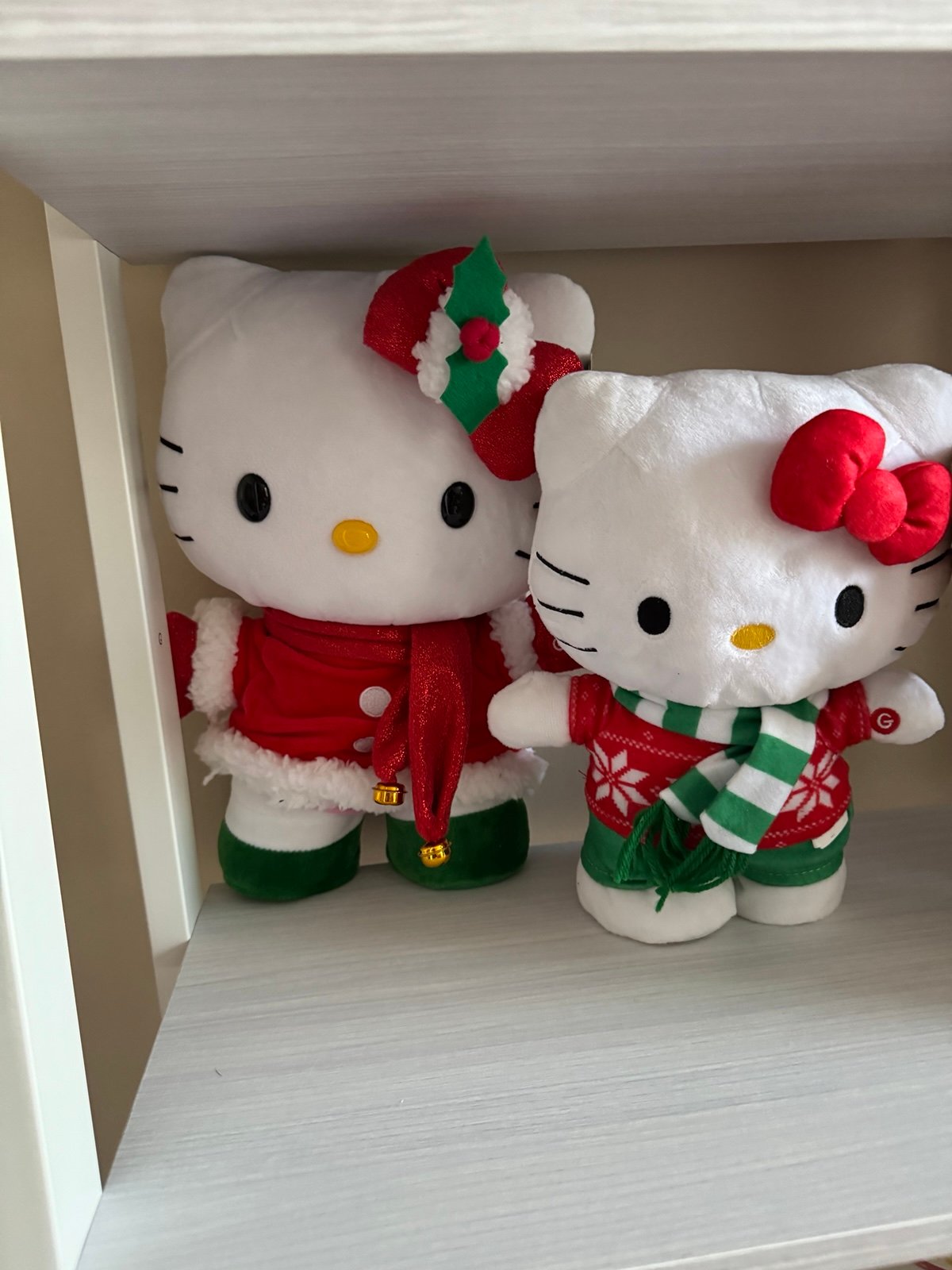 Hello Kitty Christmas side steppers