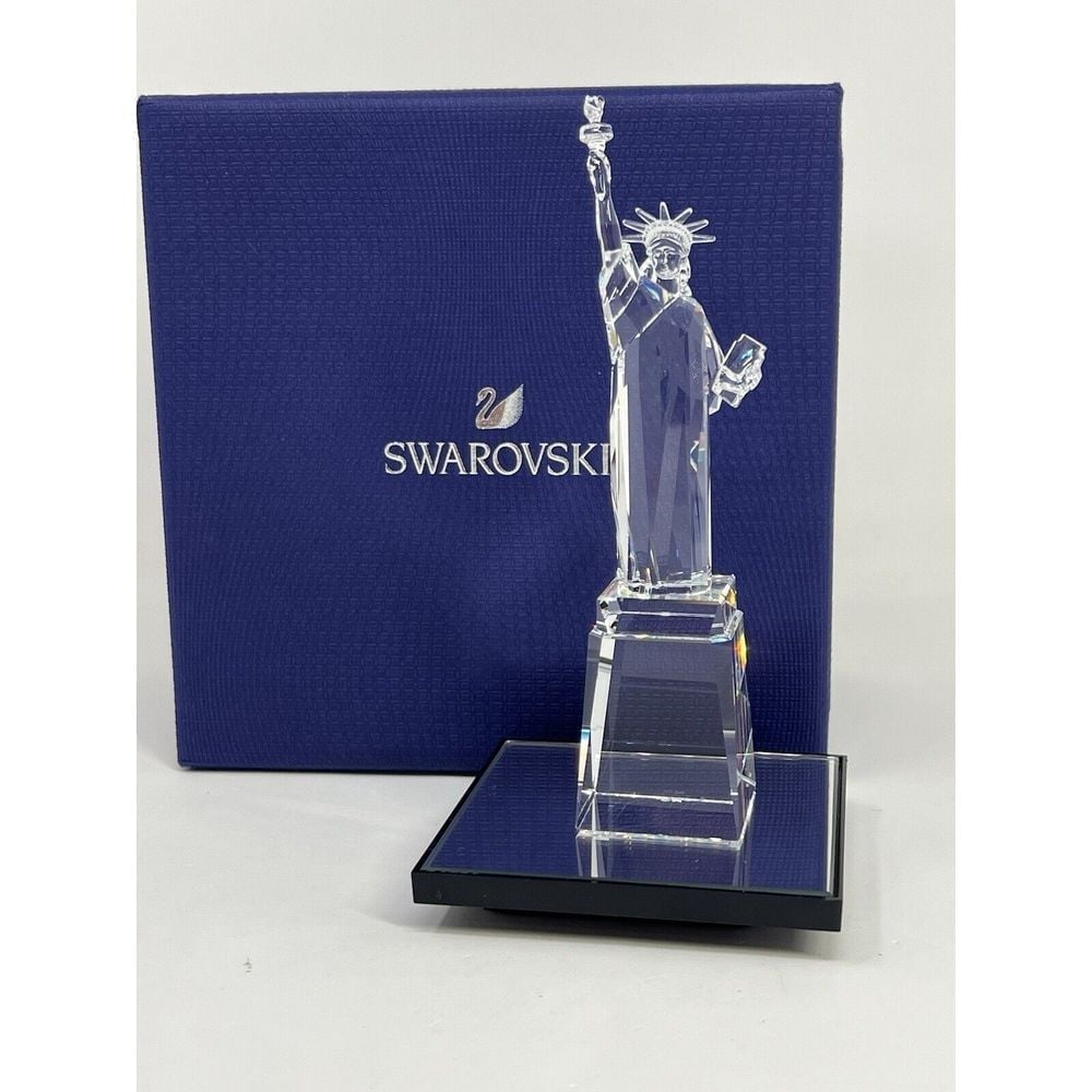 SWAROVSKI New York NY Statue of Liberty Crystal Figurine
