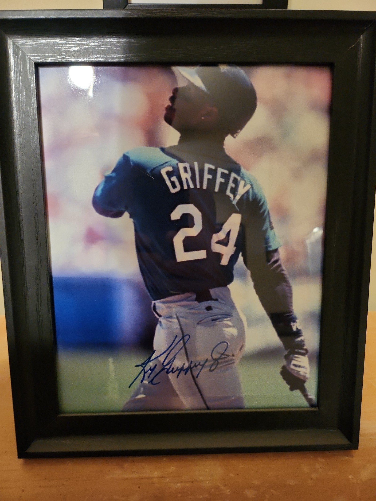 Ken griffey jr autograph 8x10