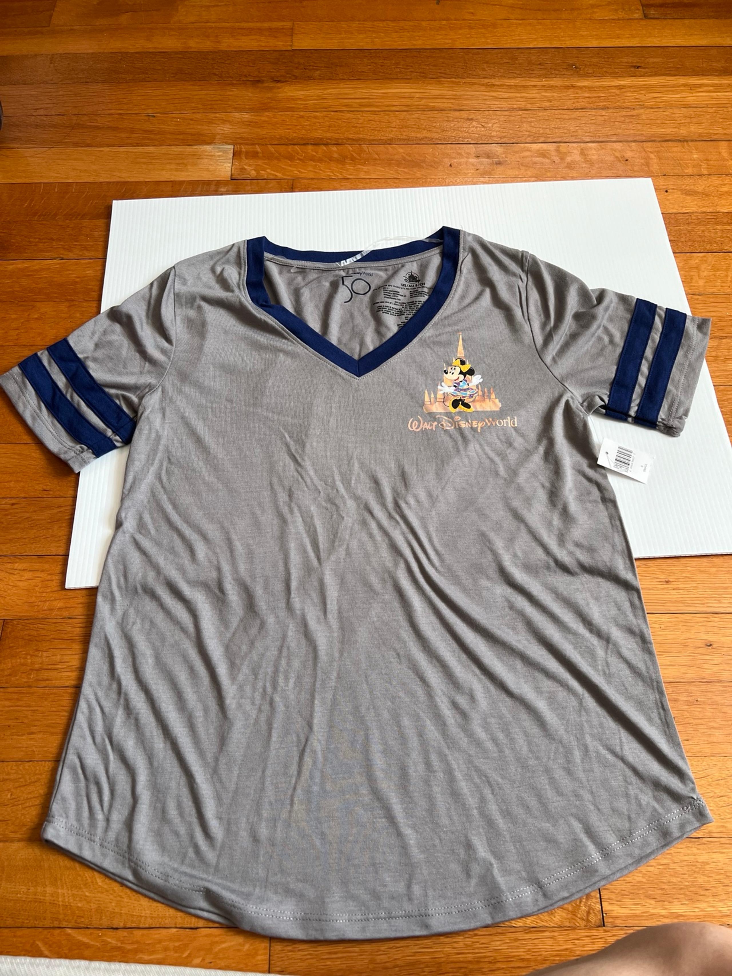 Walt Disney World 50th Anniversary Minnie Mouse V-Neck Castle T-Shirt Tee Small