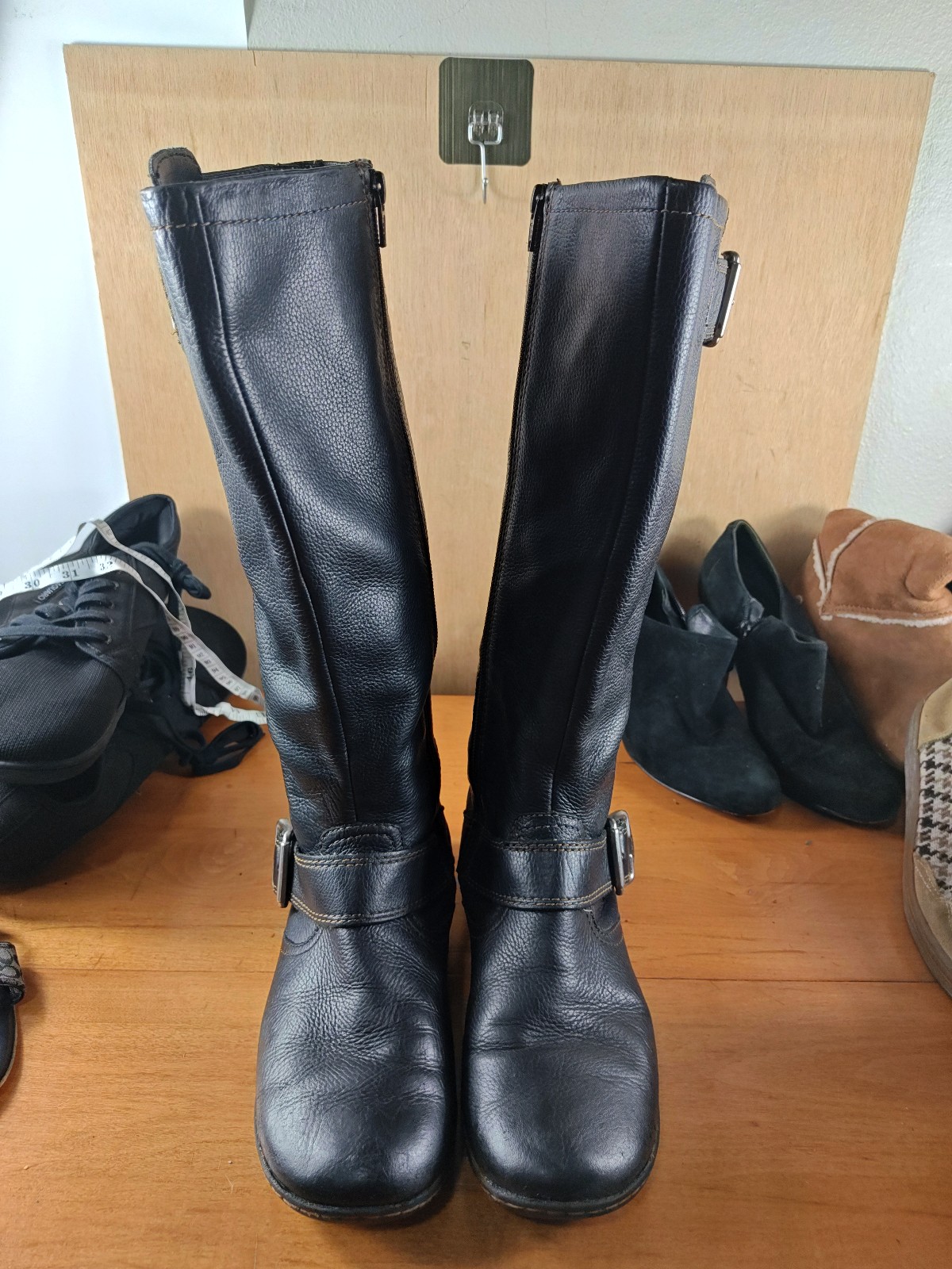 B.O.C.  Women's Oliver Leather Knee-High Riding Boots Brownish Black 8