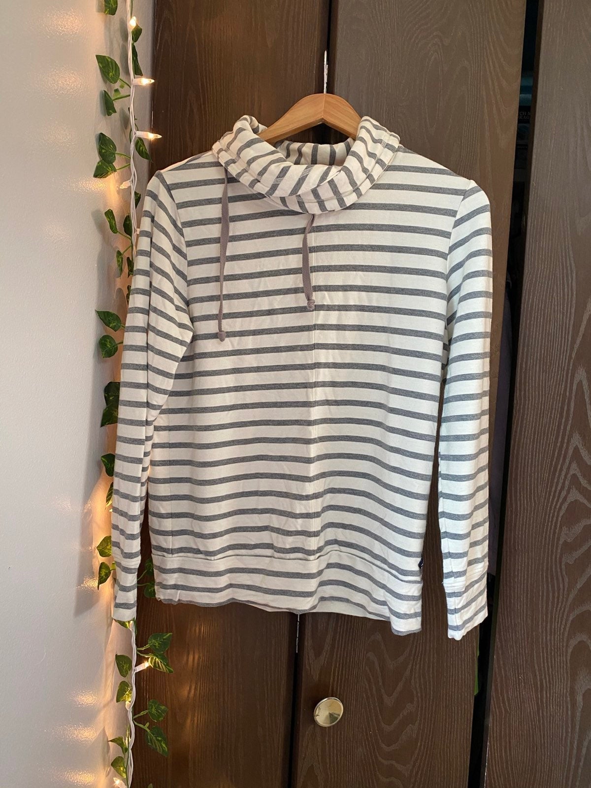 Sperry Mockneck Sweatshirt