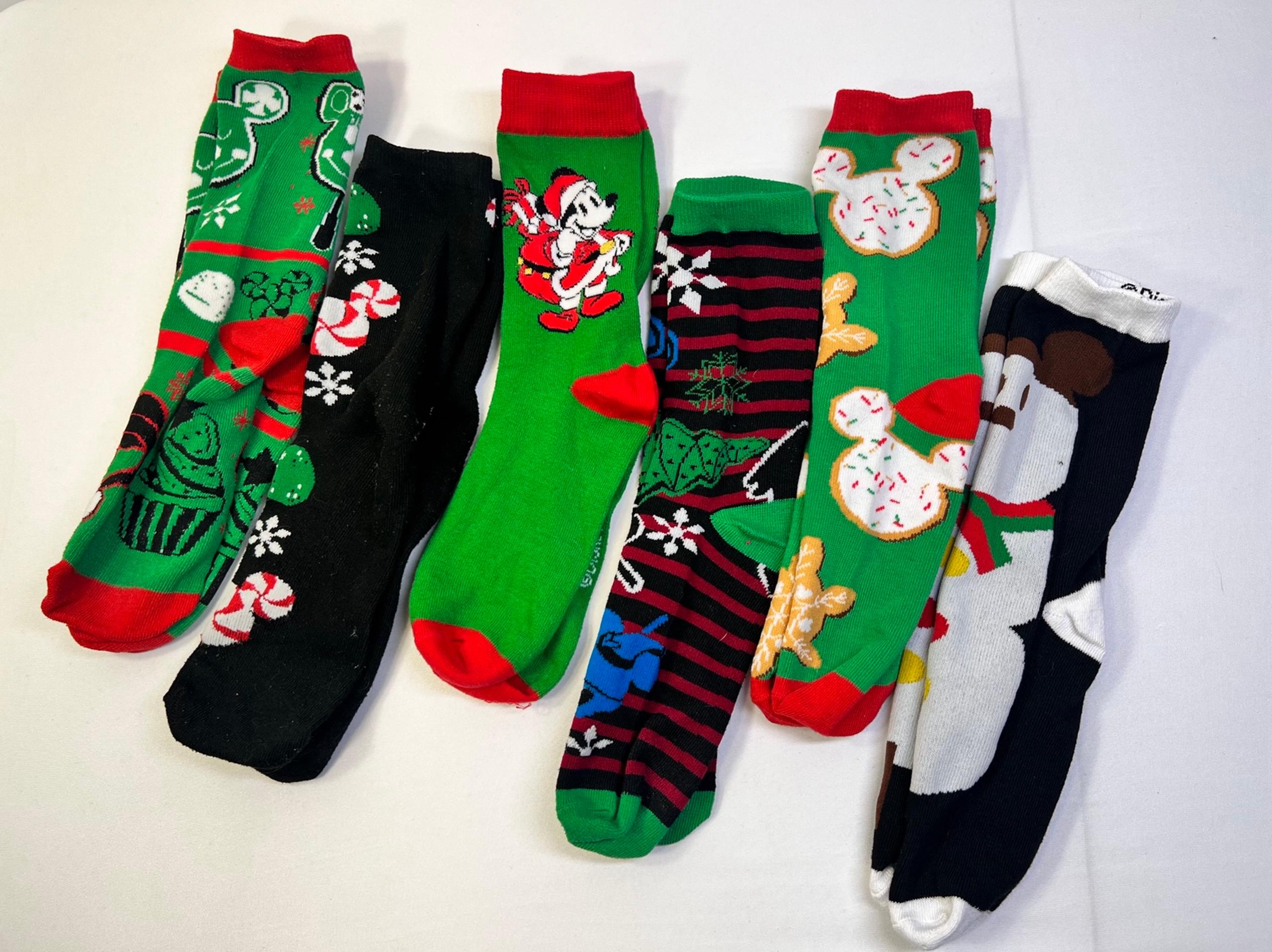 Disney Mickey Mouse 6-Pair Unisex Christmas Crew Socks