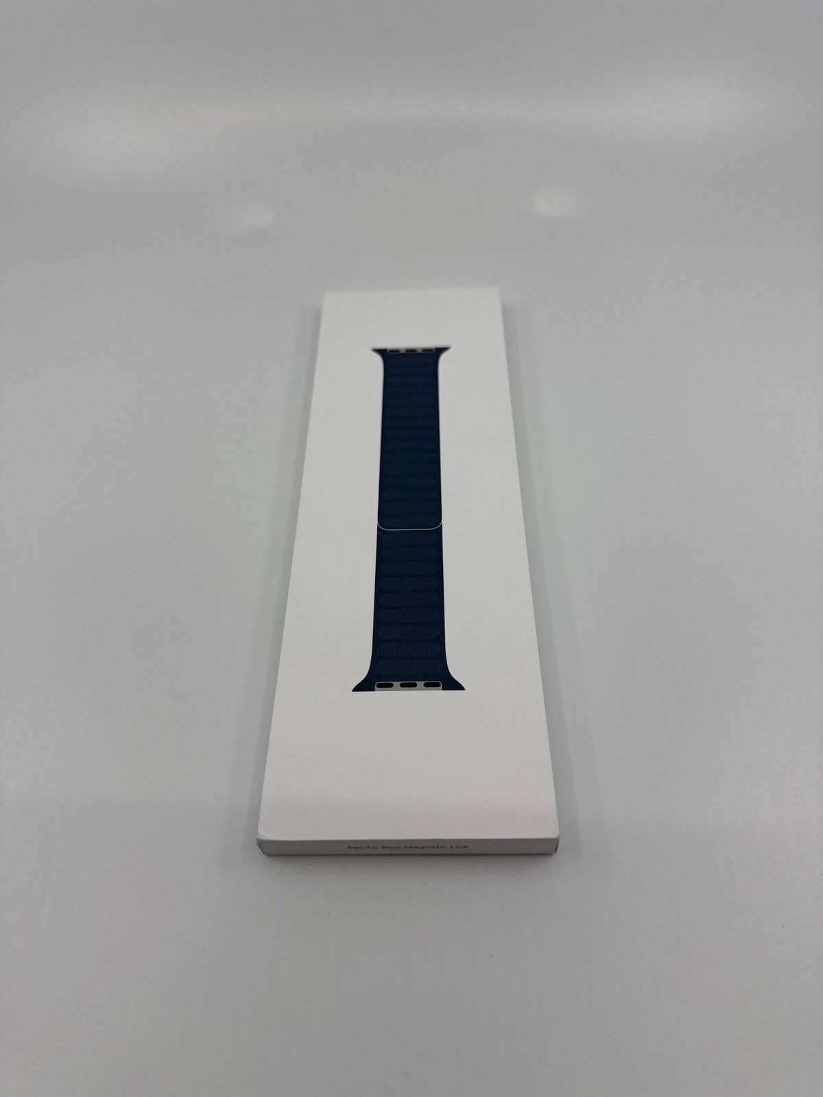 Apple Magnetic Link M/L for Apple Watch Series 9 41mm - Pacific Blue