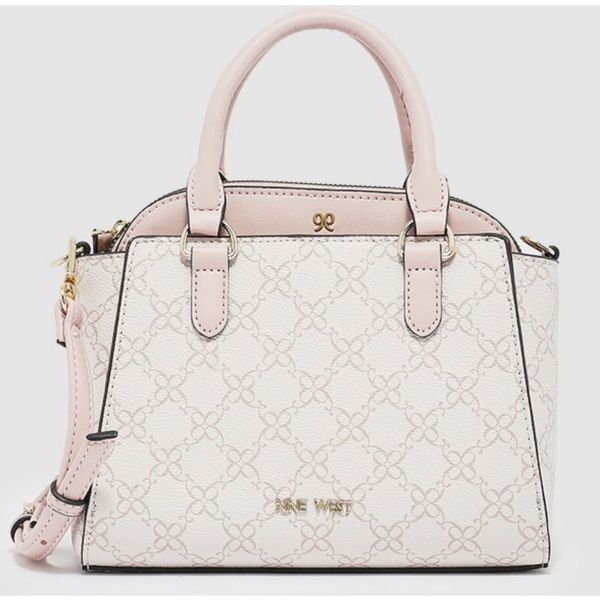 Nine West Thayne Light Pink 2 in 1 Crossbody New without tags Nine West Tha