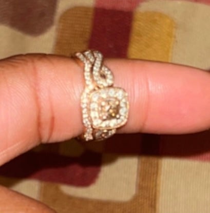 Rose gold ring