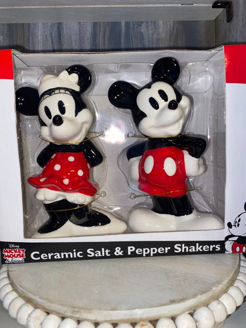 Mickey & Minnie Ceramic salt/pepper shak