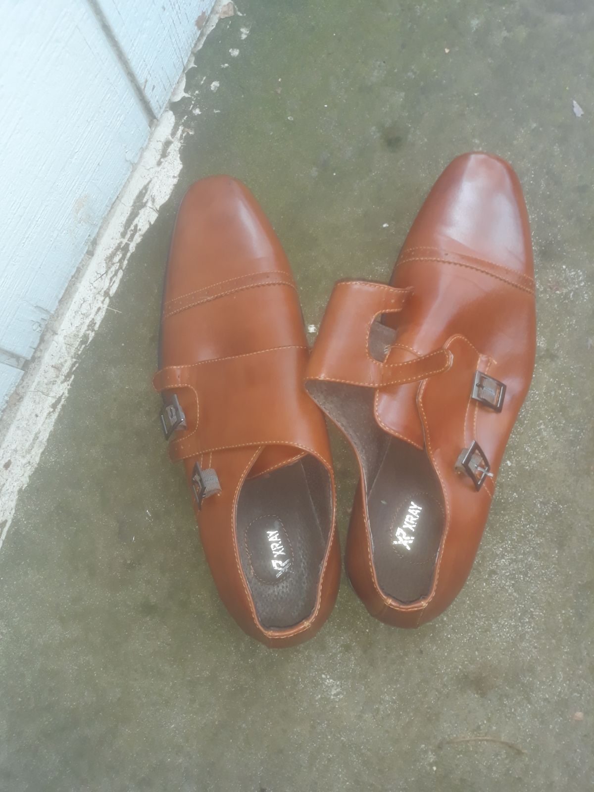 Dress shoes