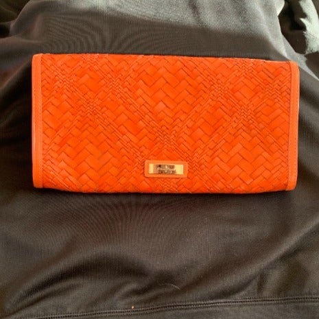 COLE HAAN✨NWT✨Izzie Clutch Spicy Orange Optical Woven LeatherBag
