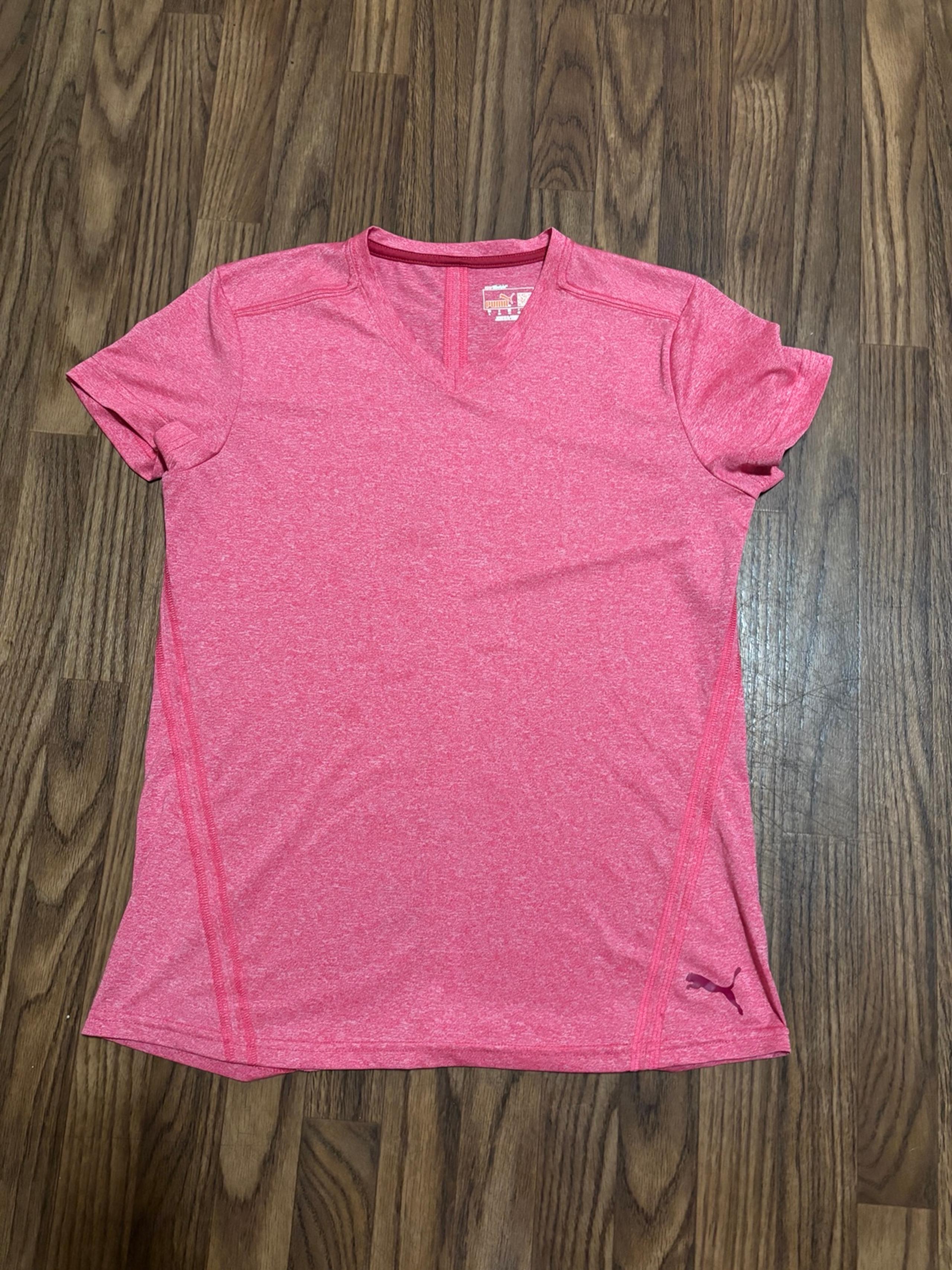 PUMA * Woman’s Work out Shirt * Short Sleeve * Size Large.