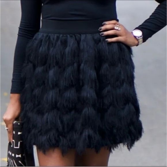 Banana Republic Black Fringe Mini Skirt/ XS