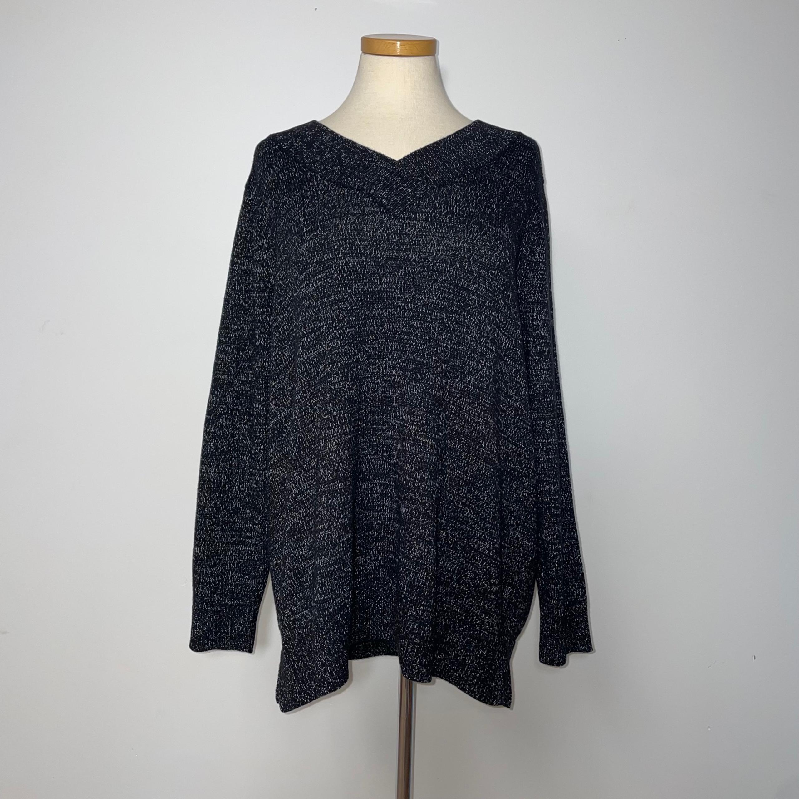 Basic gray sweater staple piece - 1X
