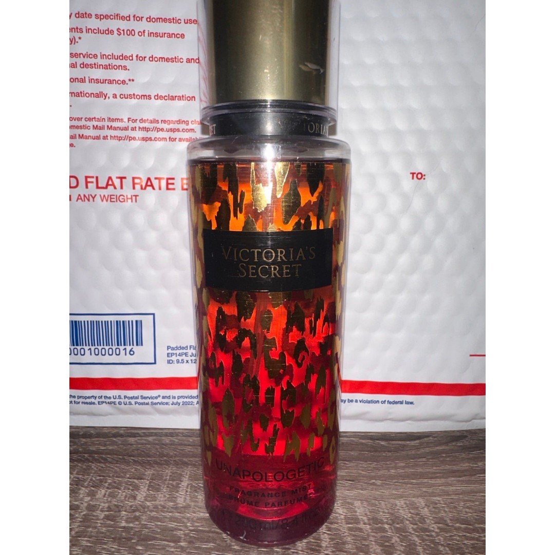 Victoria Secret Unapologetic Mist body spray