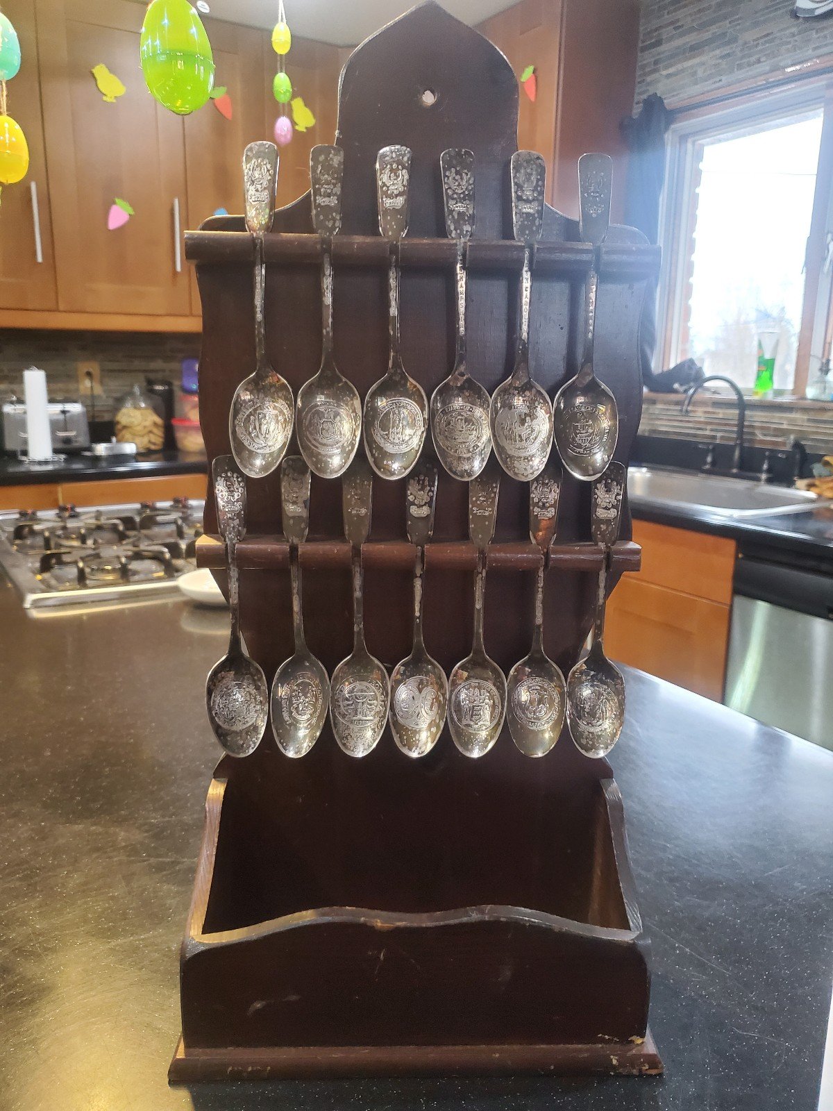 INTERNATIONAL SILVER CO. 1776-1976 BICENTENNIAL (13) COLONIES COLLECTOR SPOONS