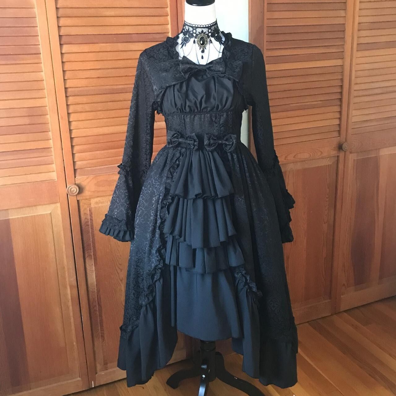 Dark Marie Antoinette Gothic Lolita Victorian Cosplay Vkei Gown w/ Bows L