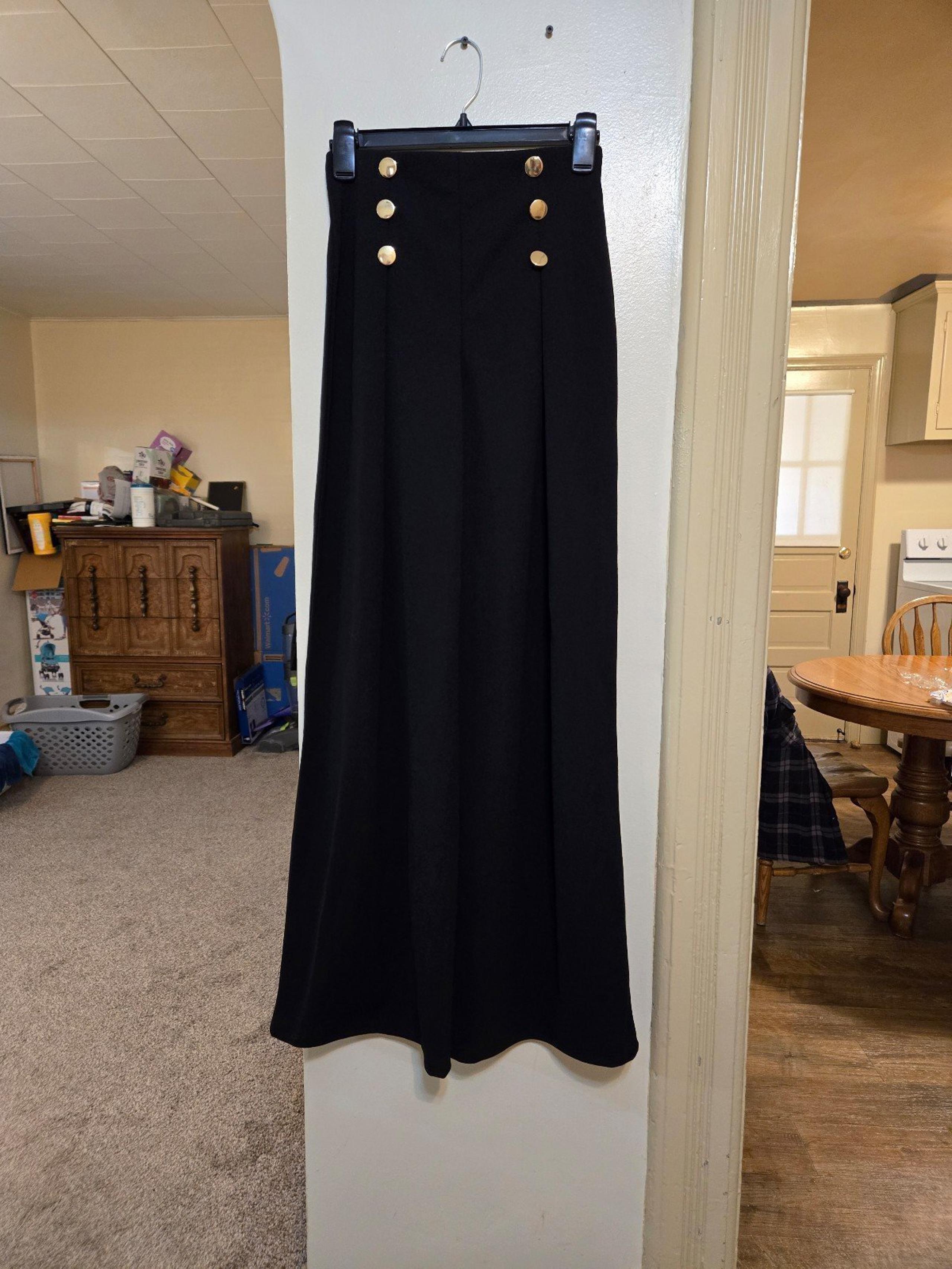 Brand new!! New women's Stylive boutique black stretchy dress pants size small