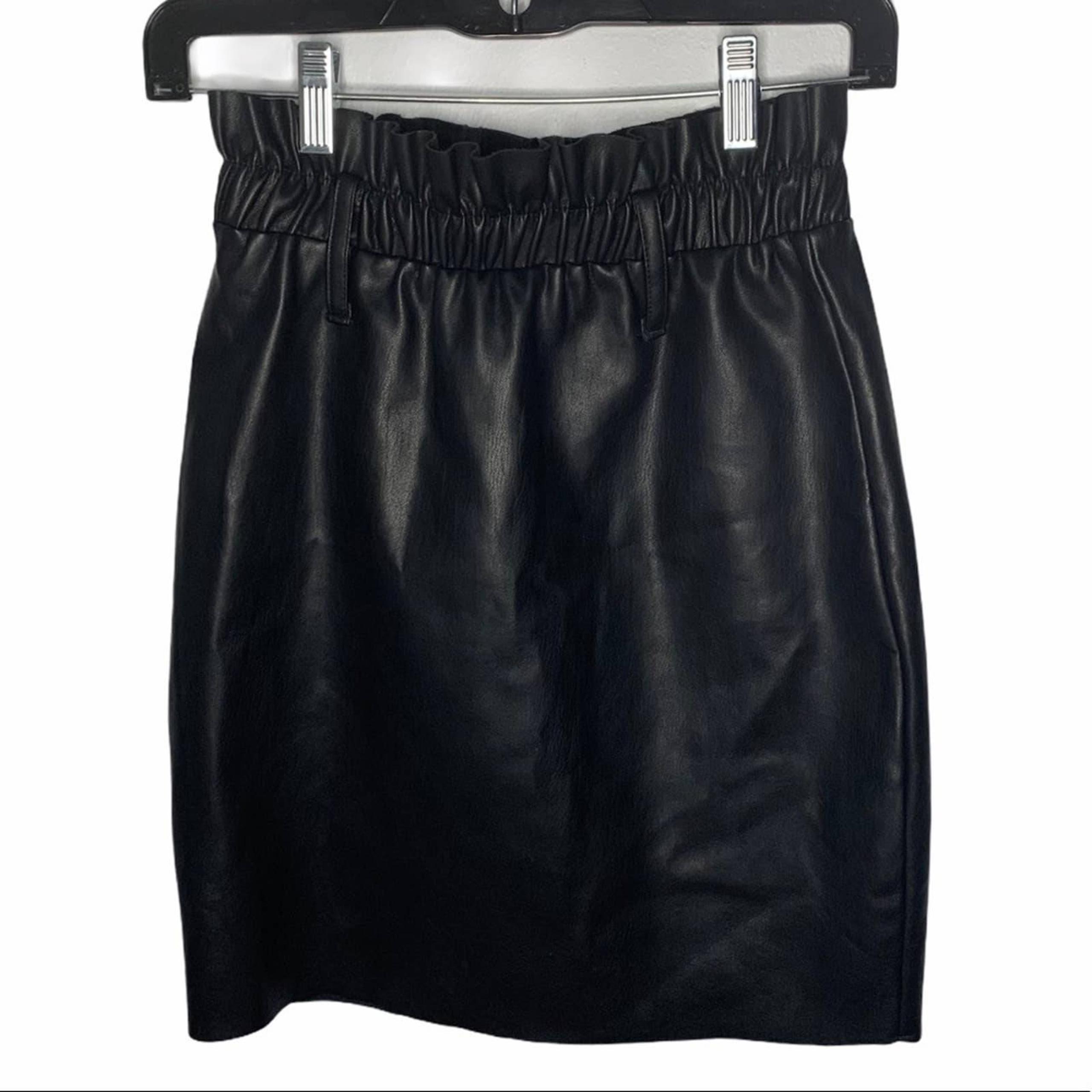 Miss Selfridge Faux Leather Mini skirt 2