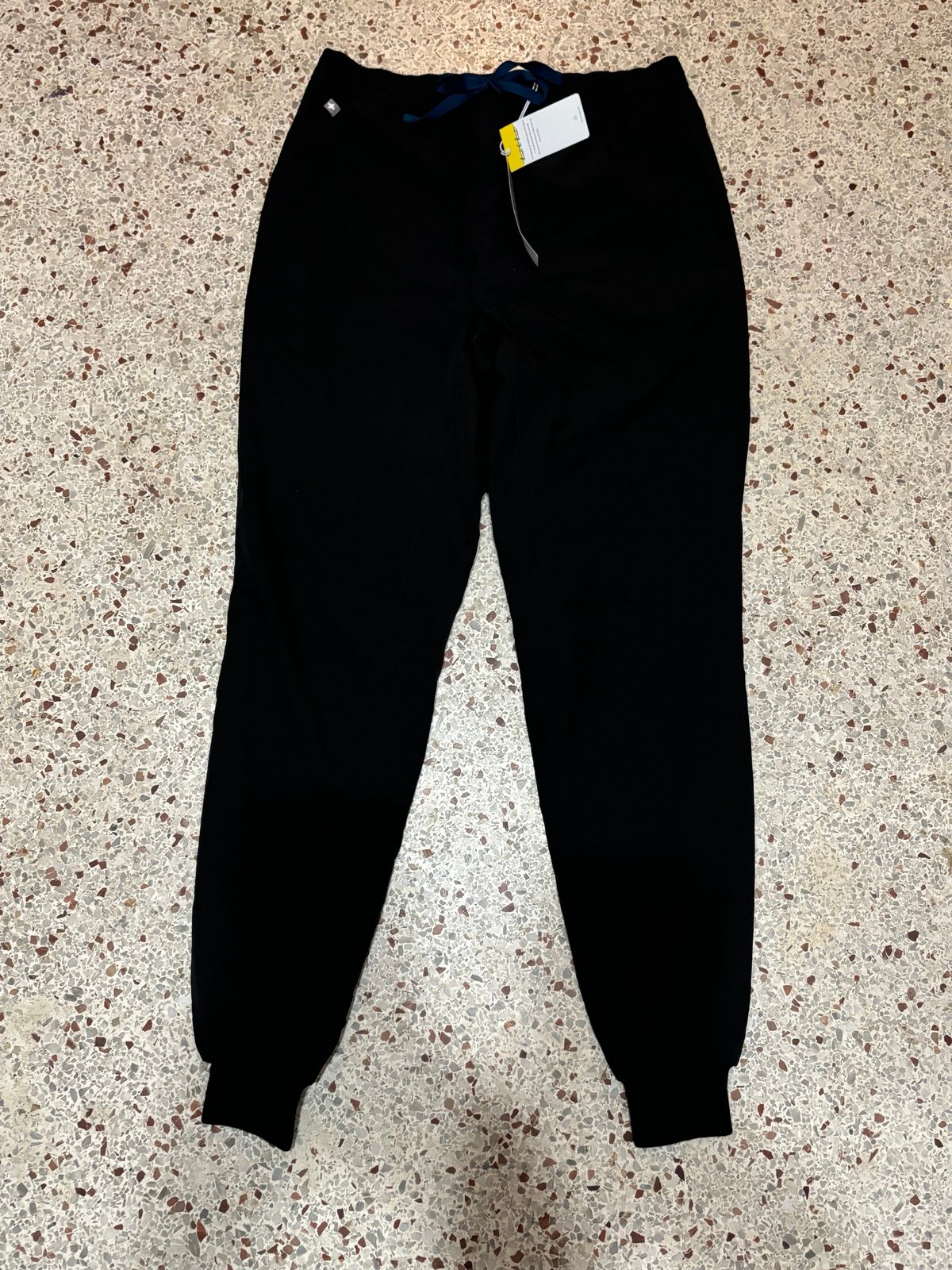 NWT figs men tansen slim free x lined tall jogger black