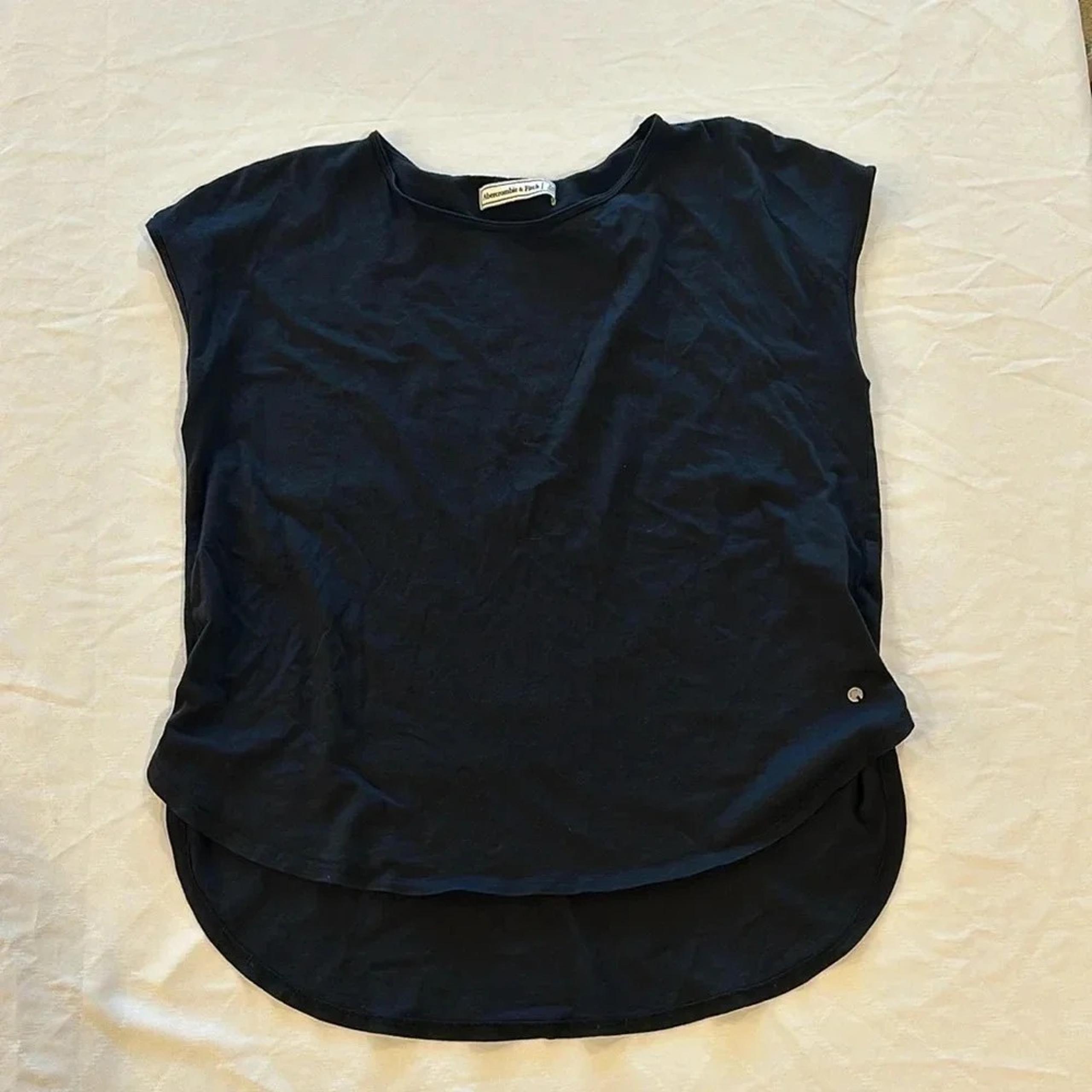 Abercrombie & Fitch women's black sleeveless tee shirt super cute medium EUC