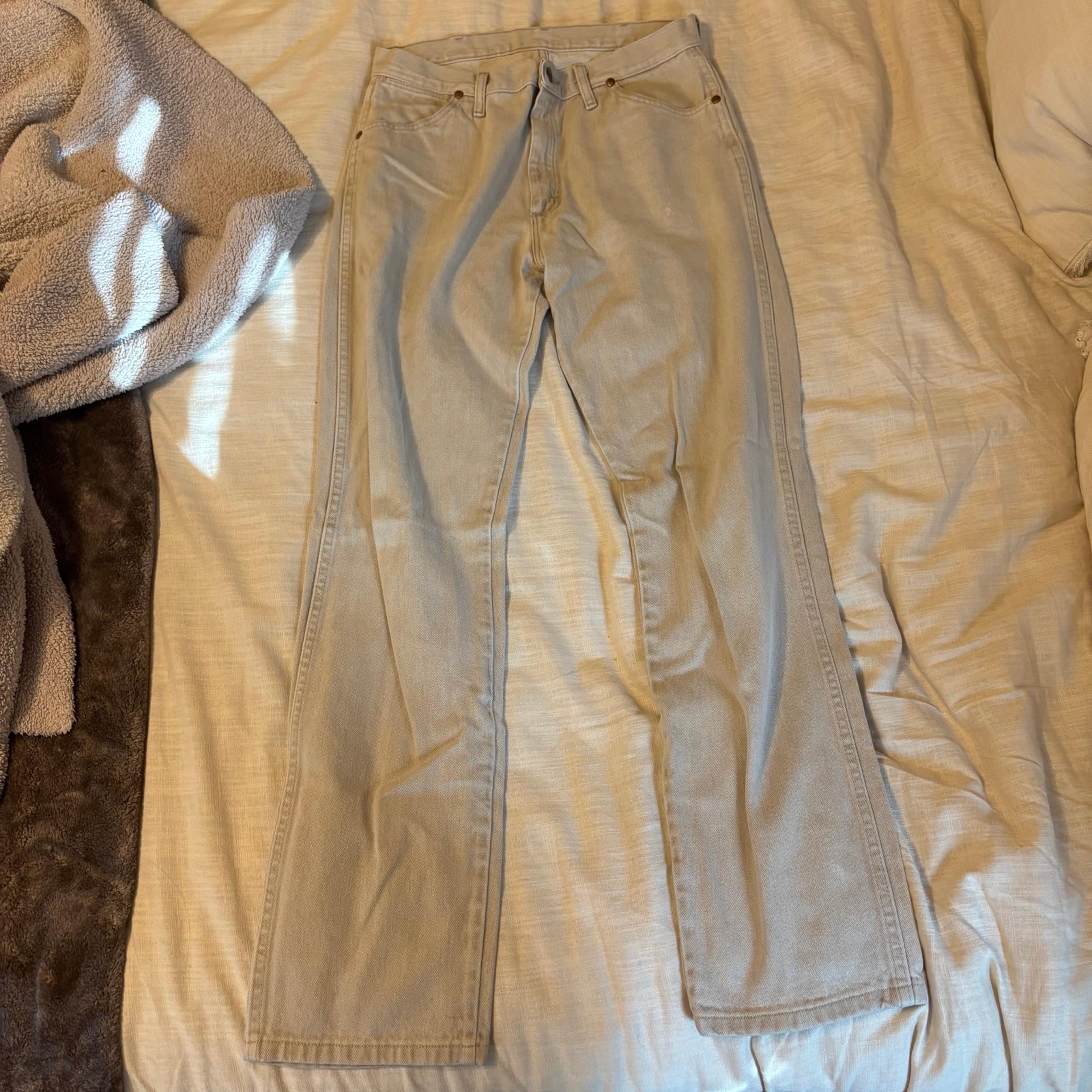 Wrangler Relaxed Jean Beige Mens Sz 32x34