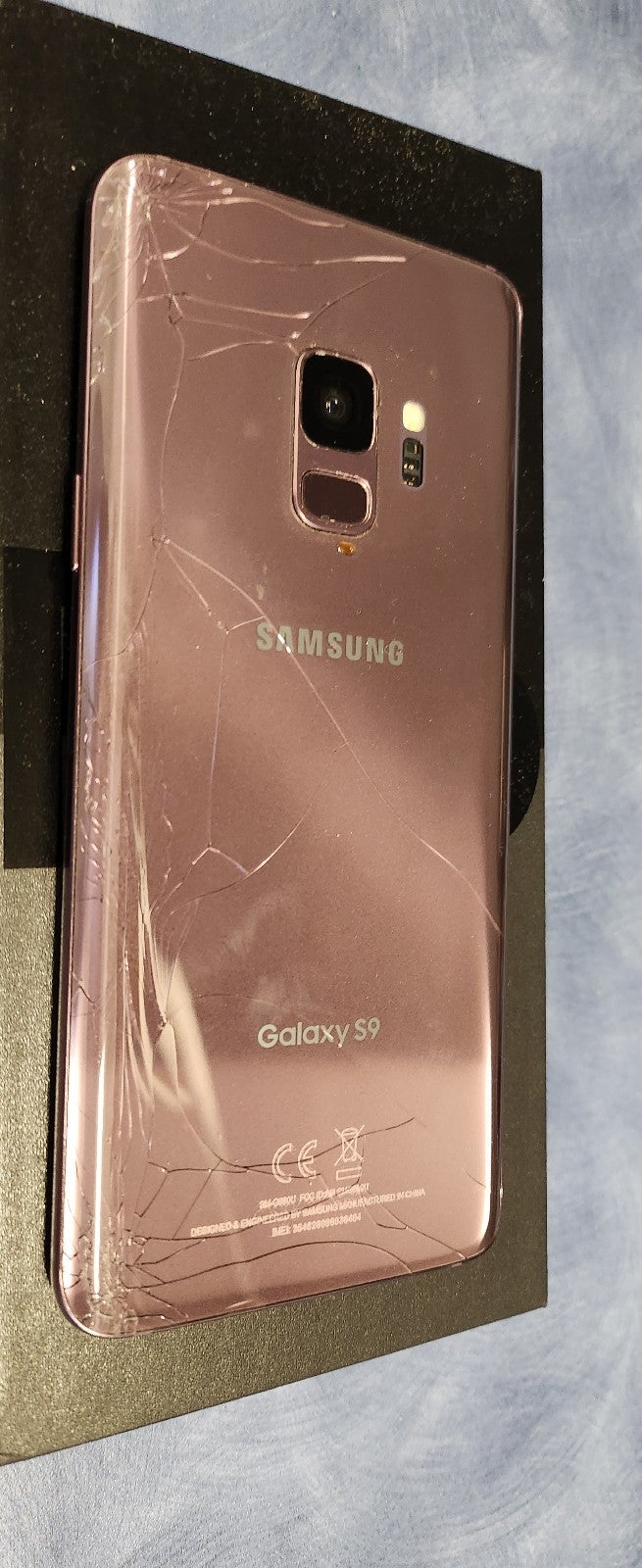 Cracked Samsung S9