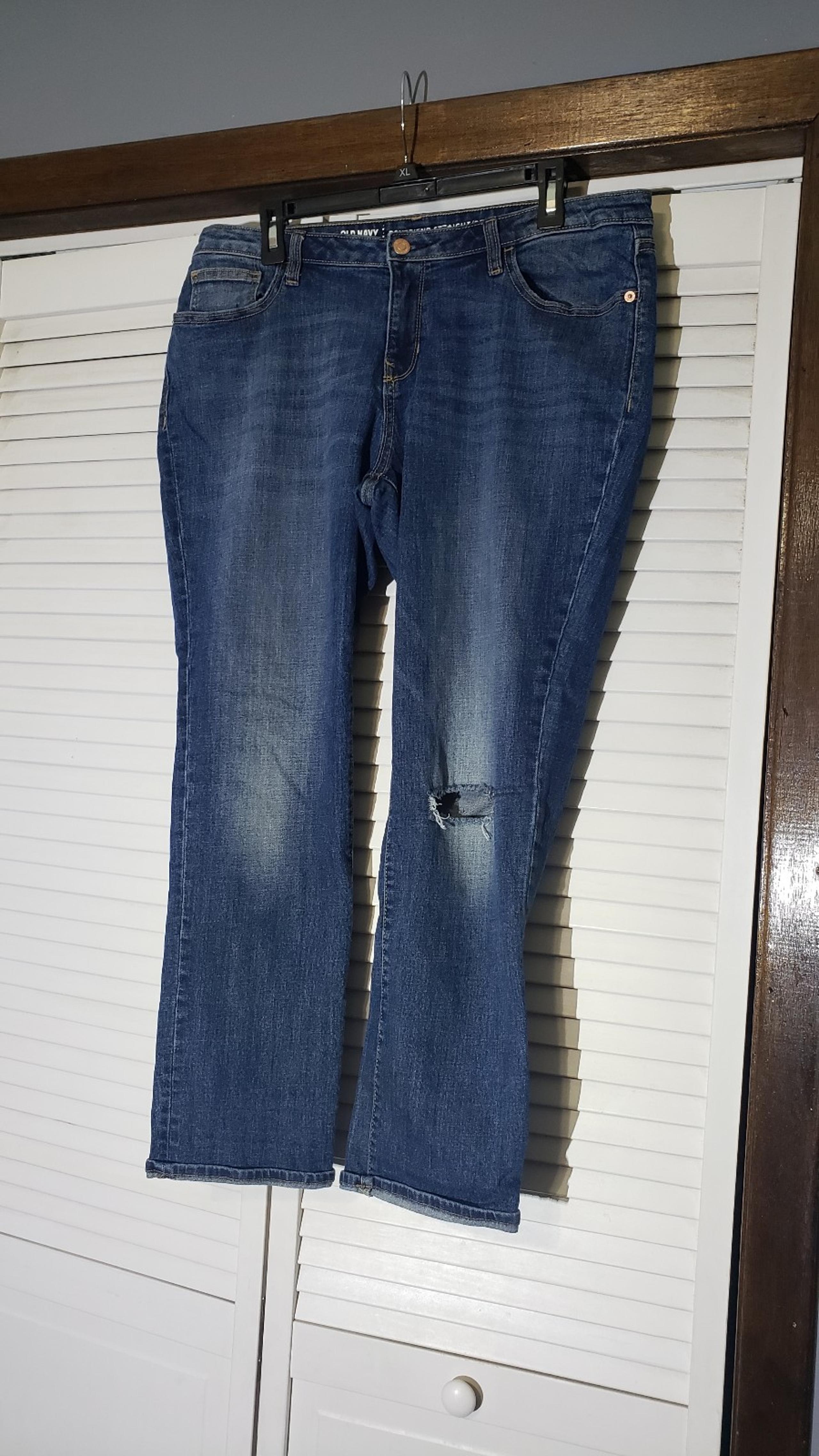 Old Navy Distressed Boyfriend Jeans Size 12