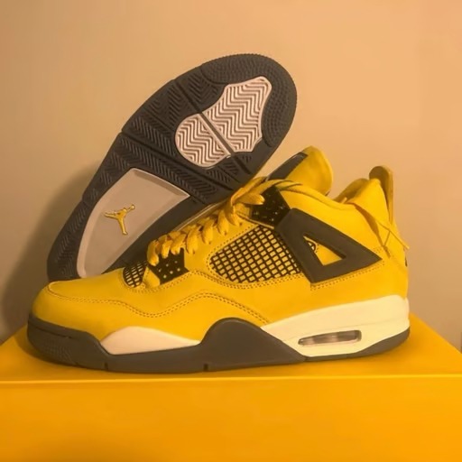 Jordan 4 retro lightning Men 5.5