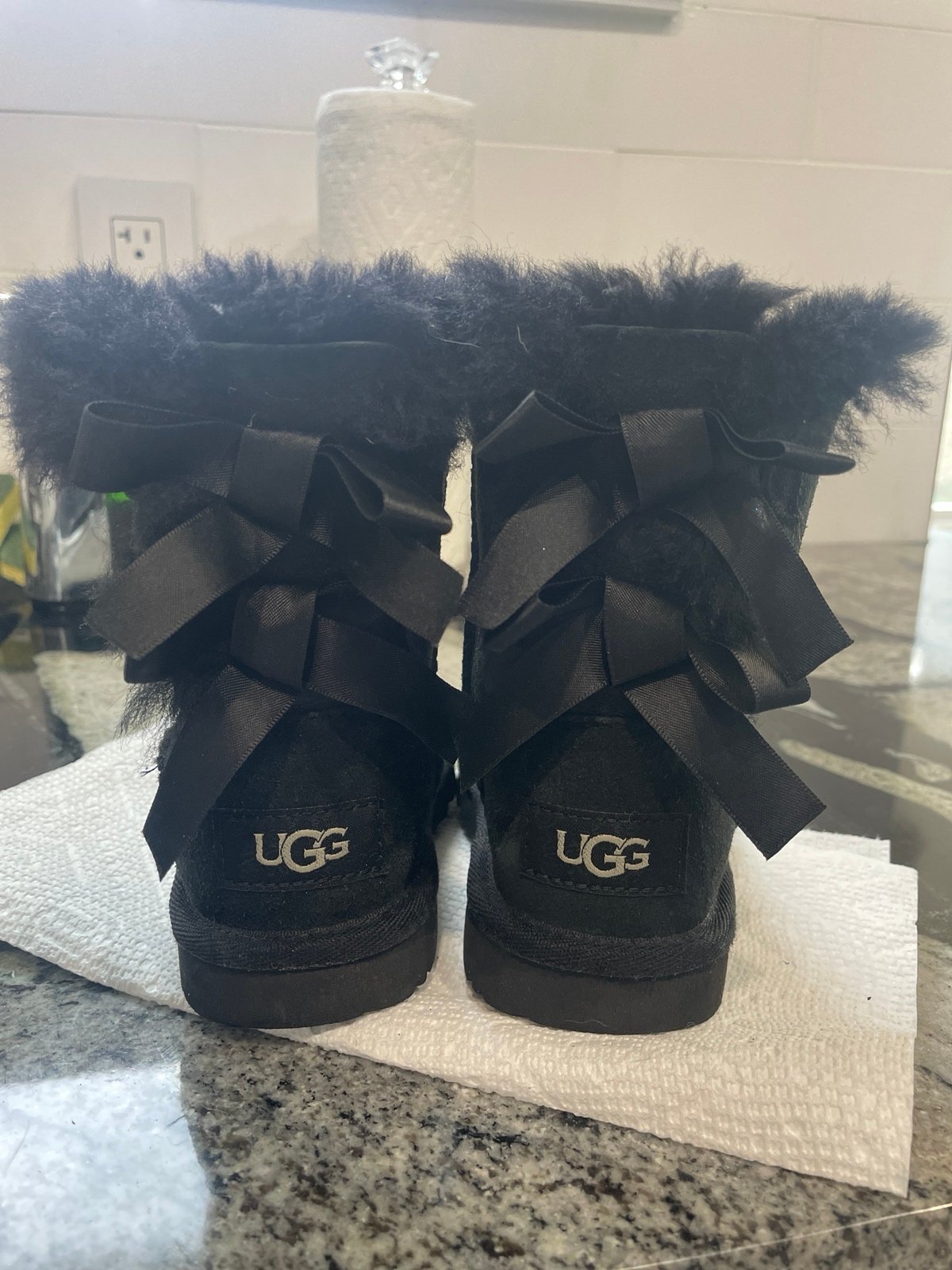 bailey bow uggs