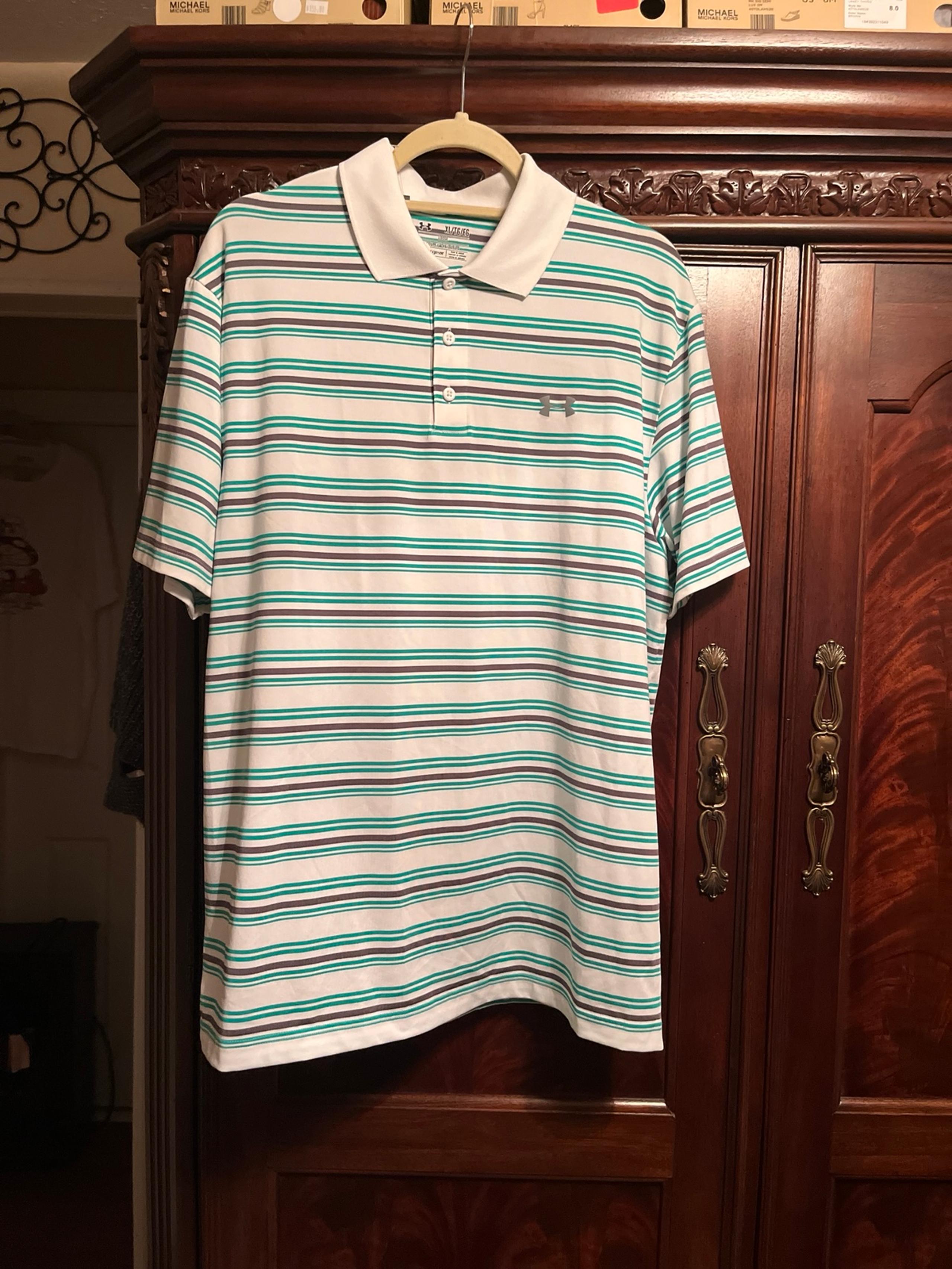 Under Armour polo/loose heat gear shirt/ Men’s XL