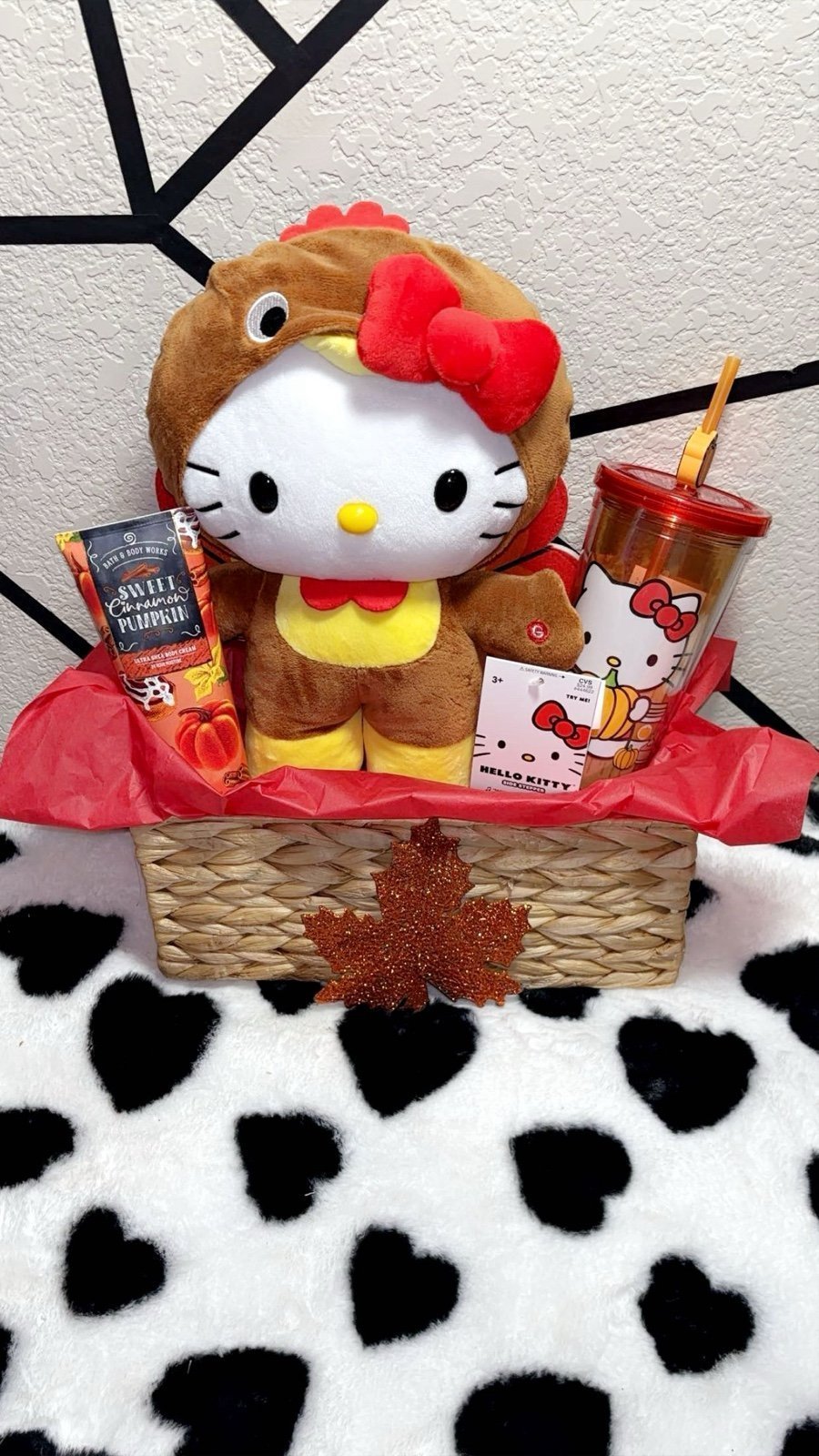 Hello Kitty Turkey Stepper Gift Basket