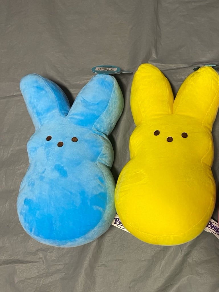 NEW PLUSH PEEPS BUNDLE OF TWO PILLOWS