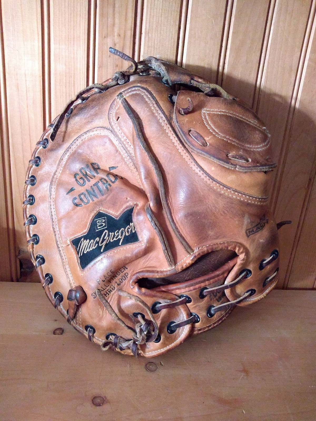 JOHNNY EDWARDS MACGREGOR G174 PERSONAL MODEL USA CATCHERS GLOVE/MITT REDS ASTROS