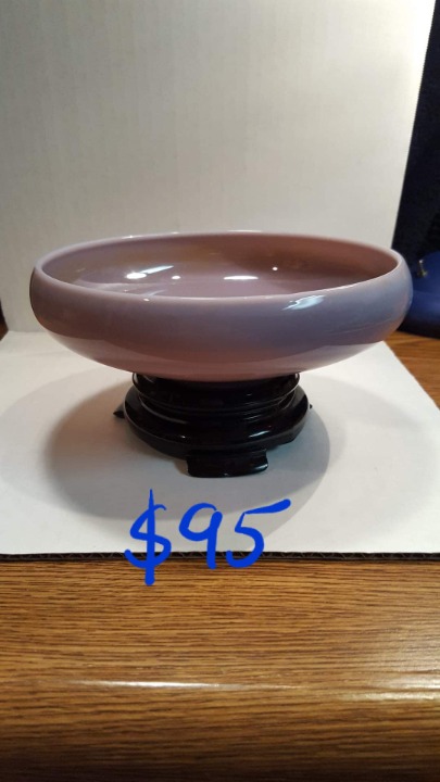 Cambridge Heliotrope 7 inch bowl and fenton stand